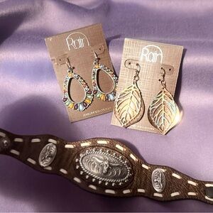 Sweet Rain Colorful Teardrop and Gold Leaf Earrings